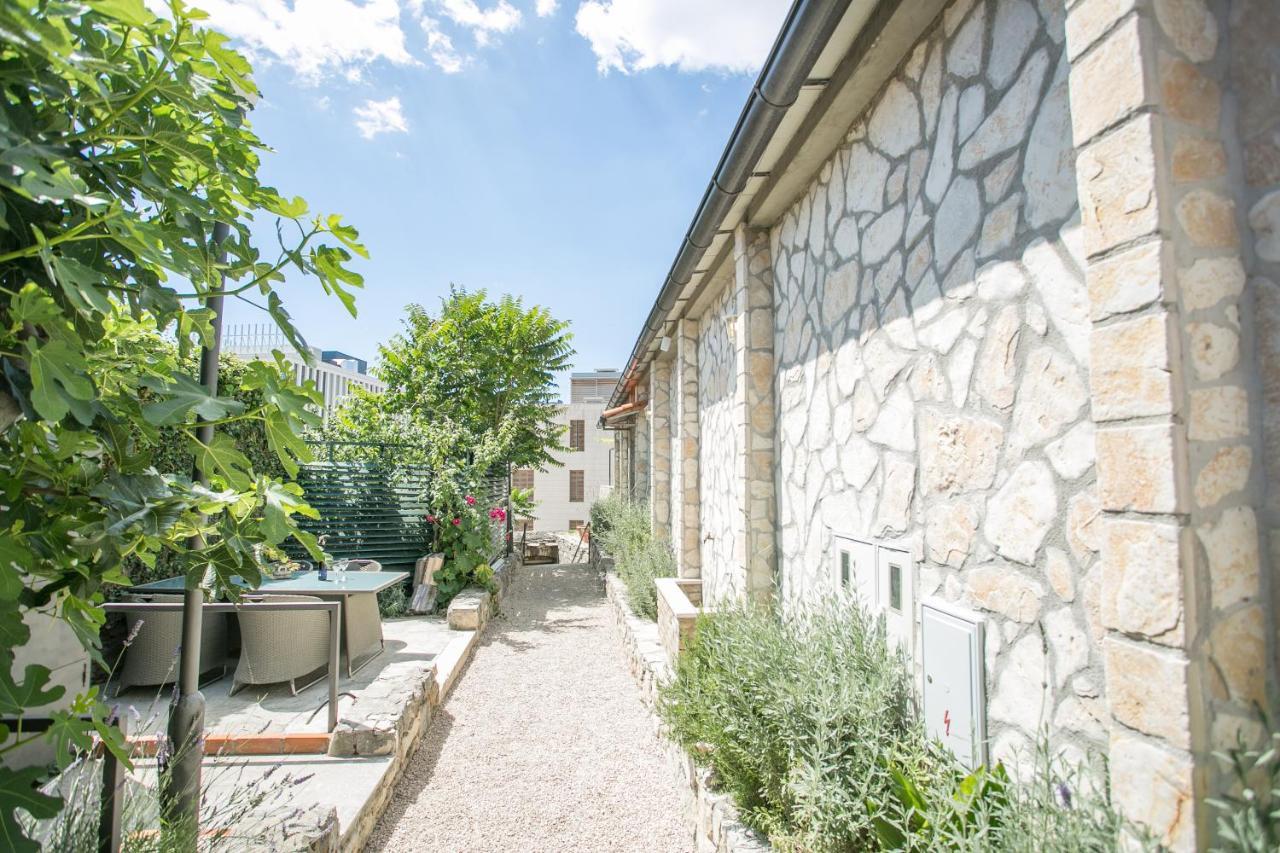 Garden Apartment Hotel Split Exterior photo