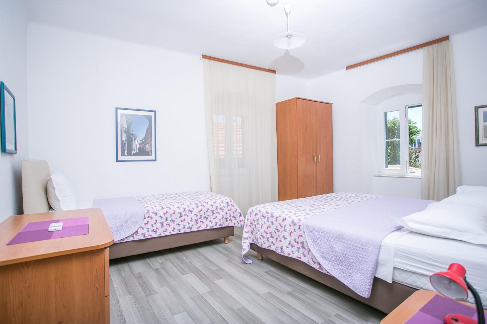 Garden Apartment Hotel Split Room photo