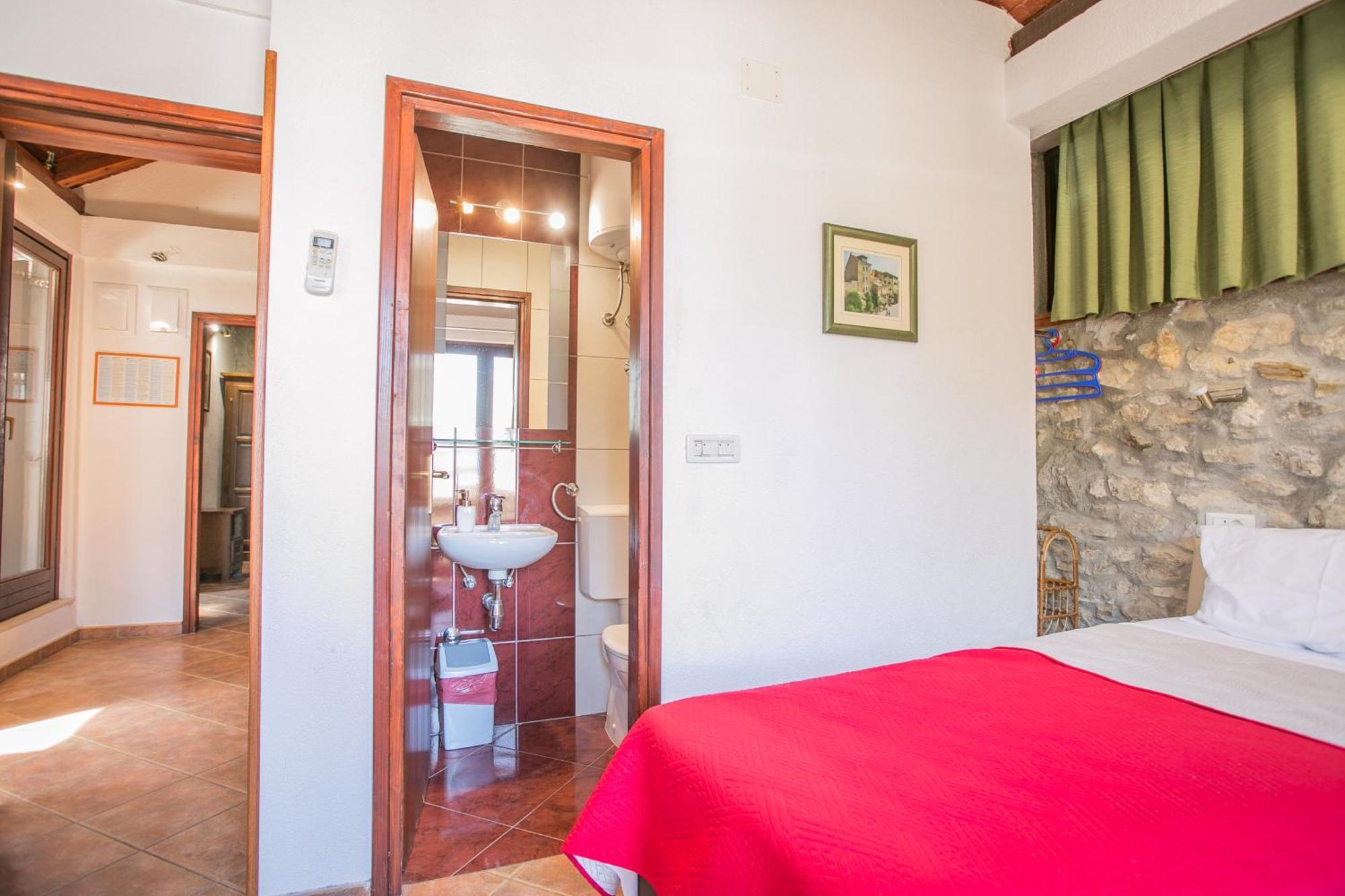 Garden Apartment Hotel Split Room photo