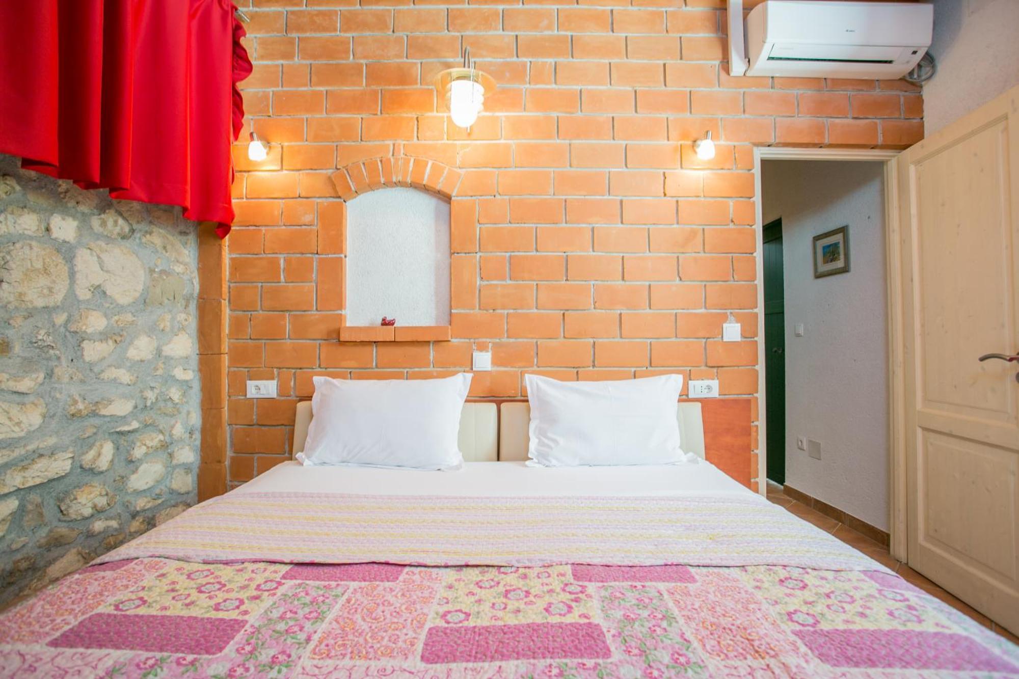 Garden Apartment Hotel Split Room photo