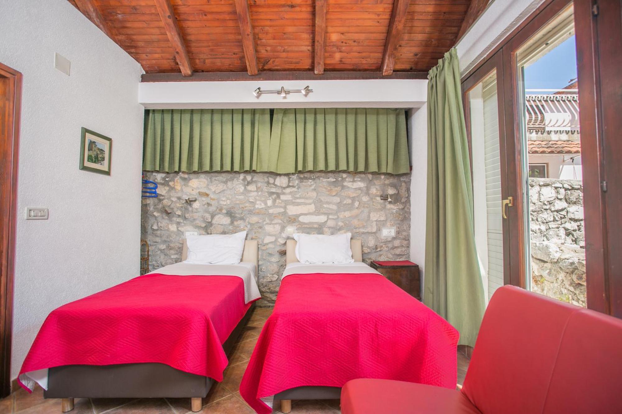 Garden Apartment Hotel Split Room photo